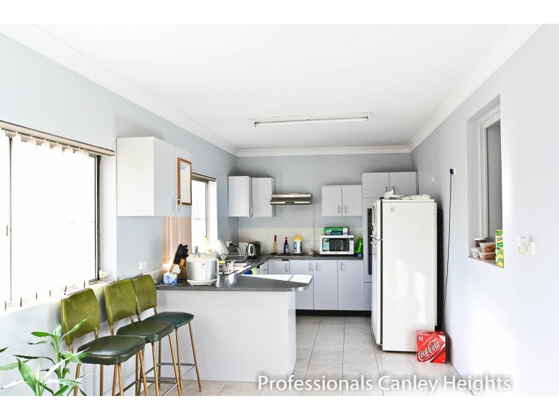 4 Garnet Place, Cartwright NSW 2168