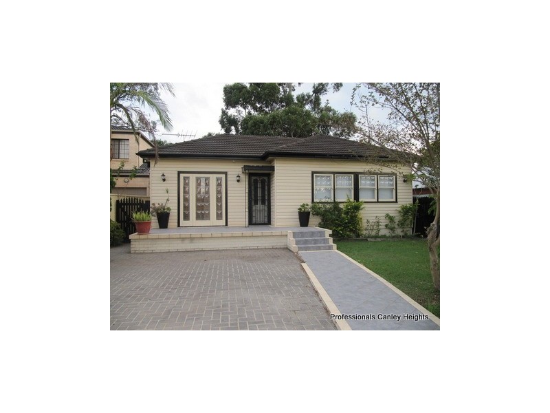 Canley Heights NSW 2166