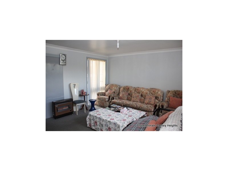 21 Osprey Avenue, Green Valley NSW 2168