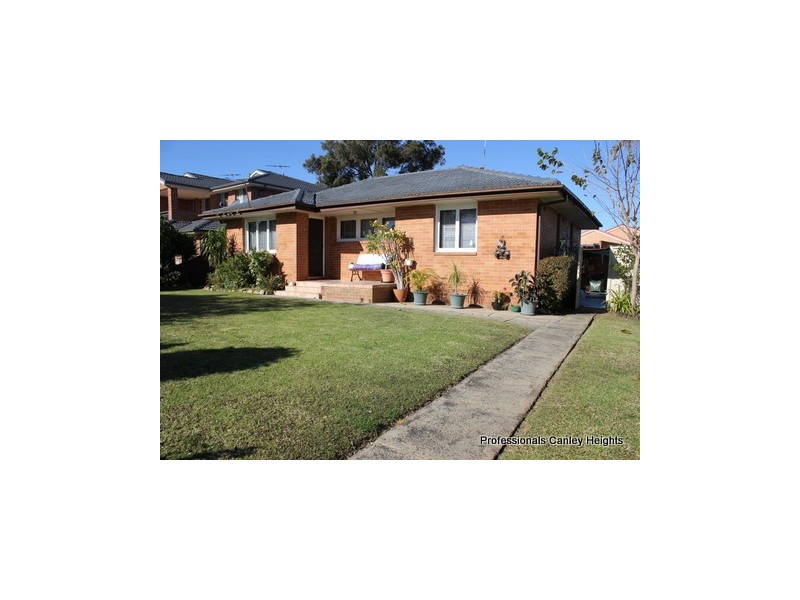 30 Hatfield Street, Canley Heights NSW 2166