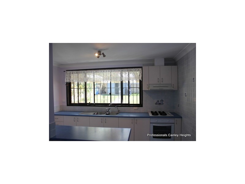 11 Fagan Place, Bonnyrigg NSW 2177