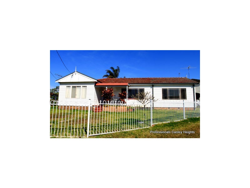 22 Grimson Crescent, Liverpool NSW 2170
