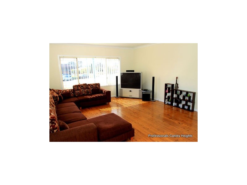 22 Grimson Crescent, Liverpool NSW 2170