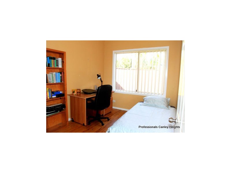 22 Grimson Crescent, Liverpool NSW 2170