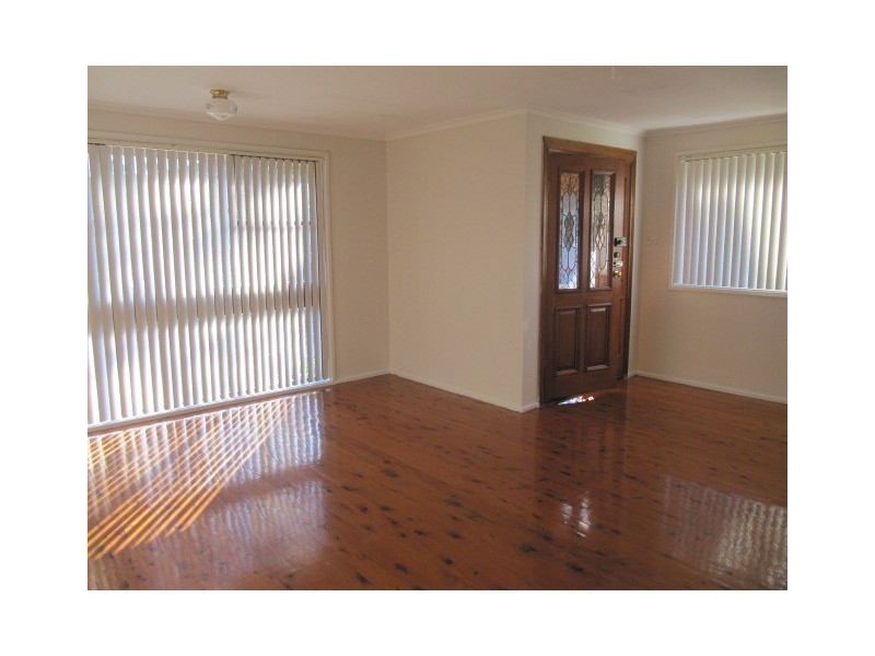 Edensor Park NSW 2176