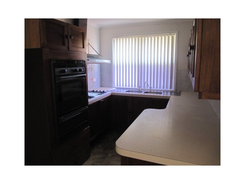 Edensor Park NSW 2176