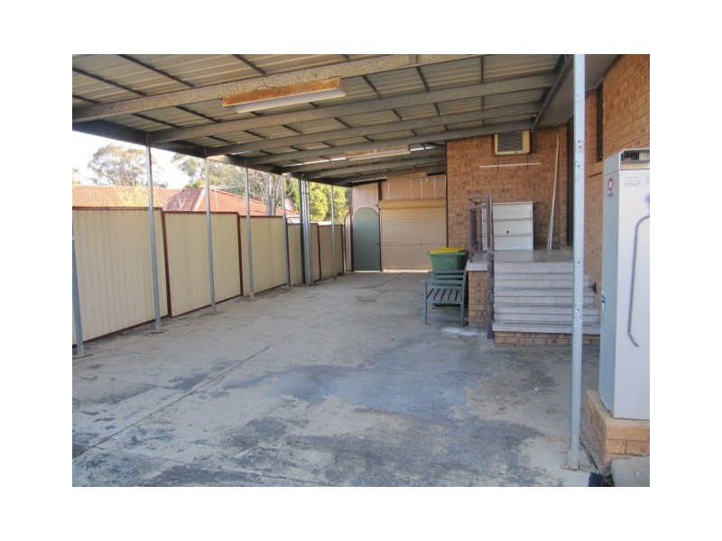 Edensor Park NSW 2176