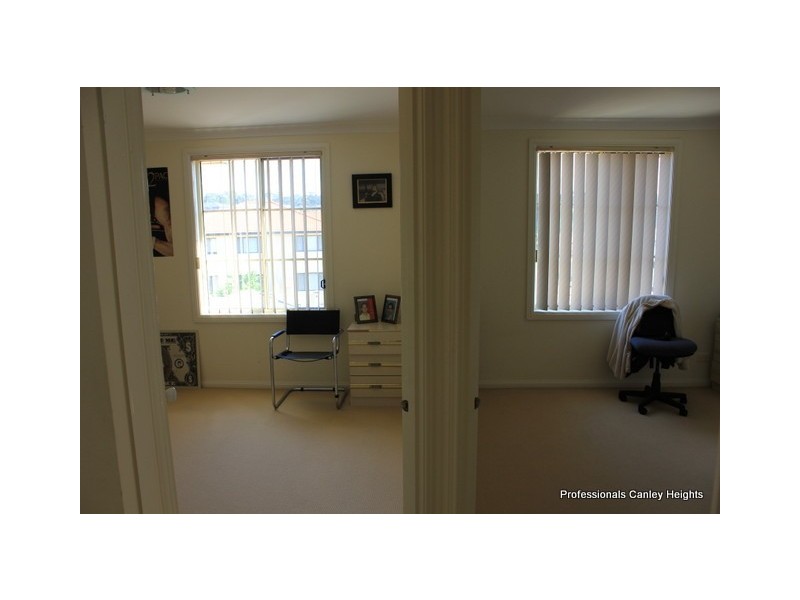 80 Greenway Drive, West Hoxton NSW 2171