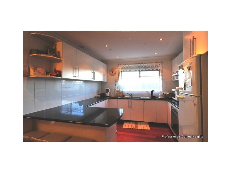 17 Louise Place, Bonnyrigg NSW 2177