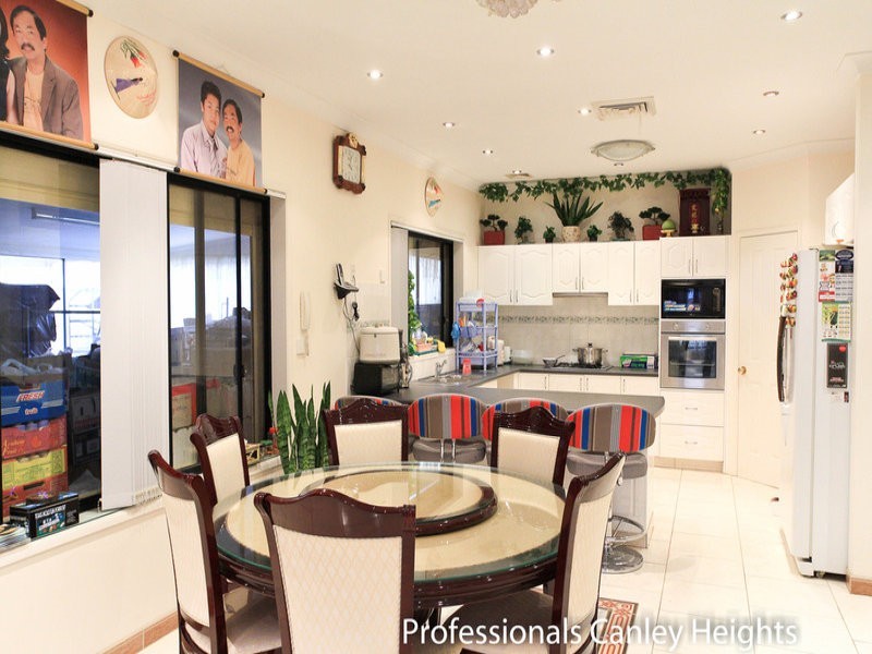 Fairfield East NSW 2165