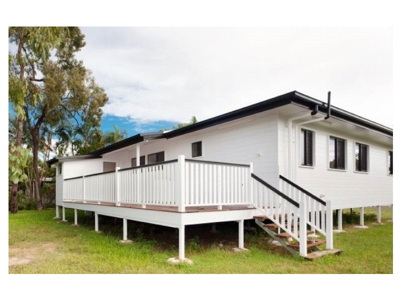 9 Fanning Court, Balgal Beach QLD 4816