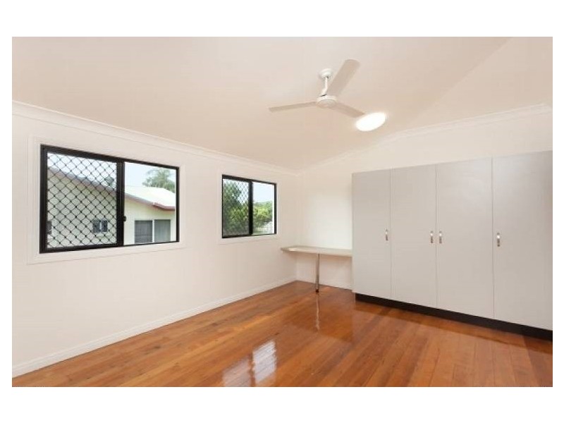 9 Fanning Court, Balgal Beach QLD 4816