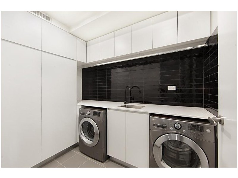 1/62 The Strand, North Ward QLD 4810