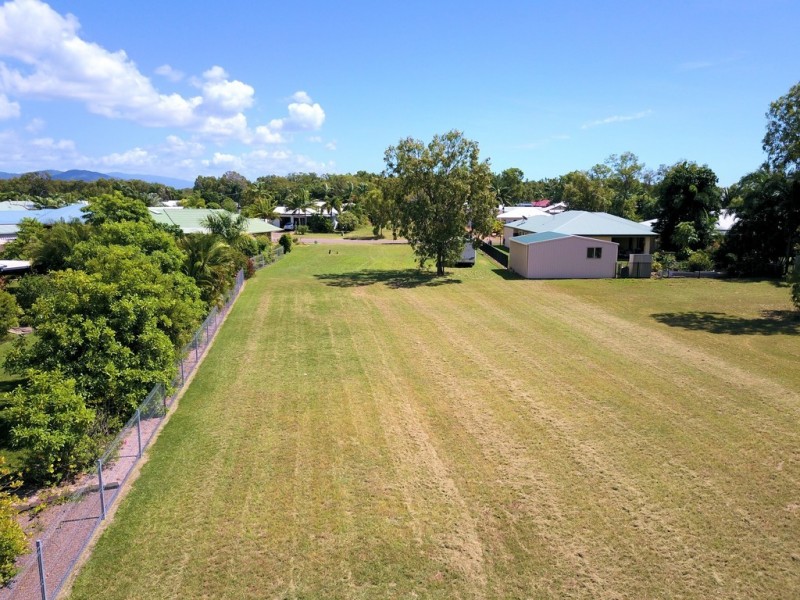 13 Medinah Court, Balgal Beach QLD 4816