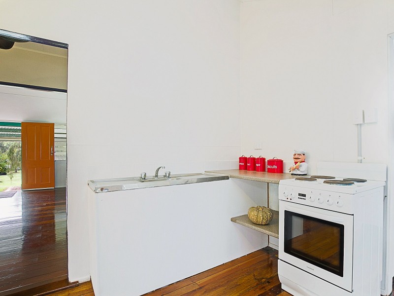 153 Balgal Beach Road, Balgal Beach QLD 4816
