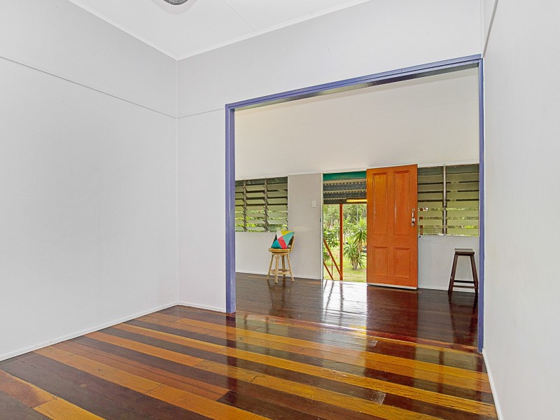 153 Balgal Beach Road, Balgal Beach QLD 4816