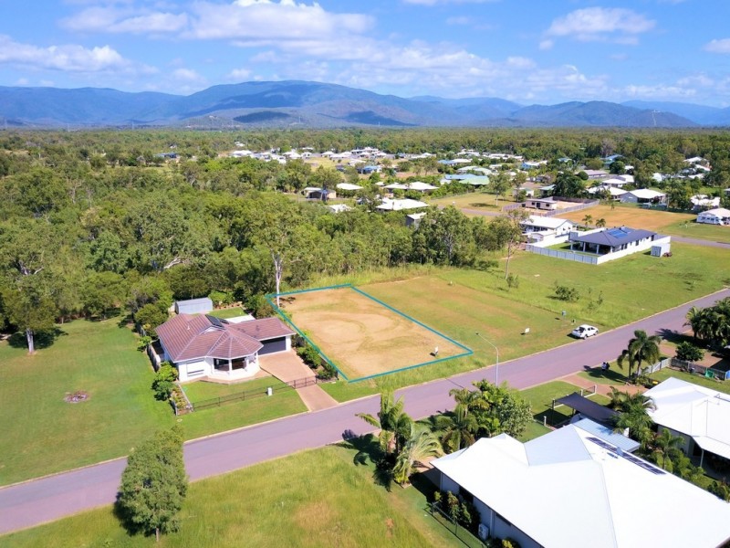 44 Augusta Drive, Balgal Beach QLD 4816