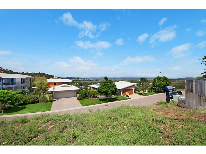 58 Yarrawonga Drive, Castle Hill QLD 4810