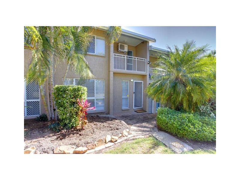 3/4 Stuart Street, North Ward QLD 4810