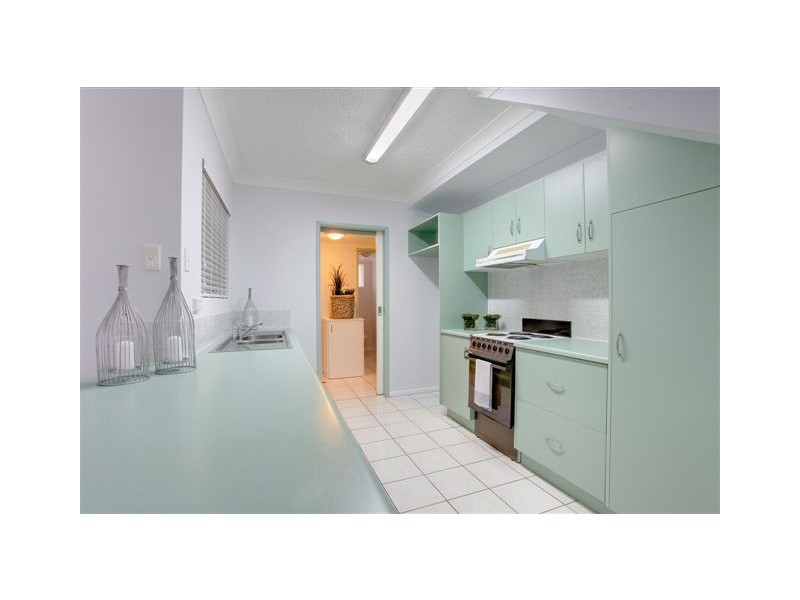 3/4 Stuart Street, North Ward QLD 4810