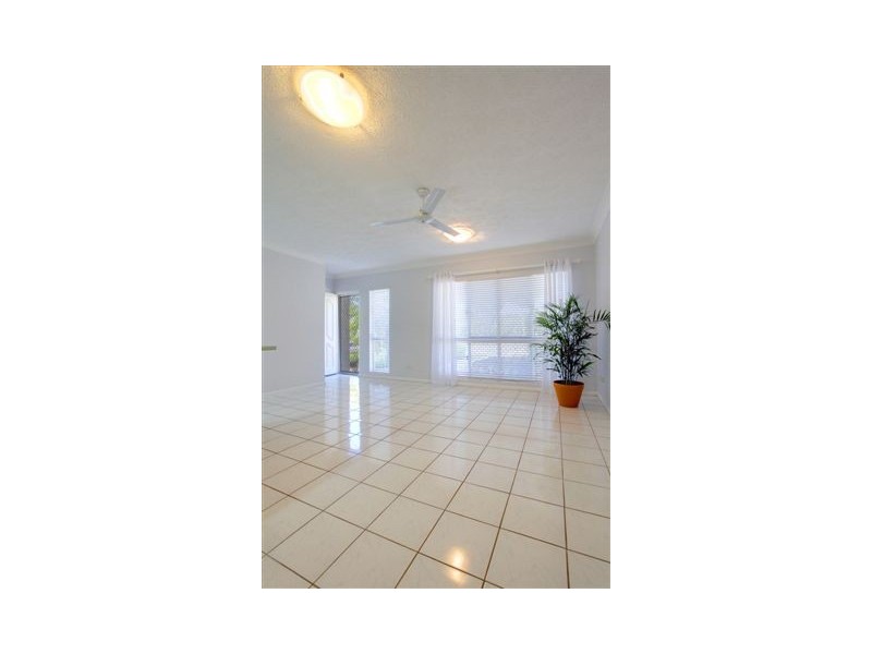 3/4 Stuart Street, North Ward QLD 4810