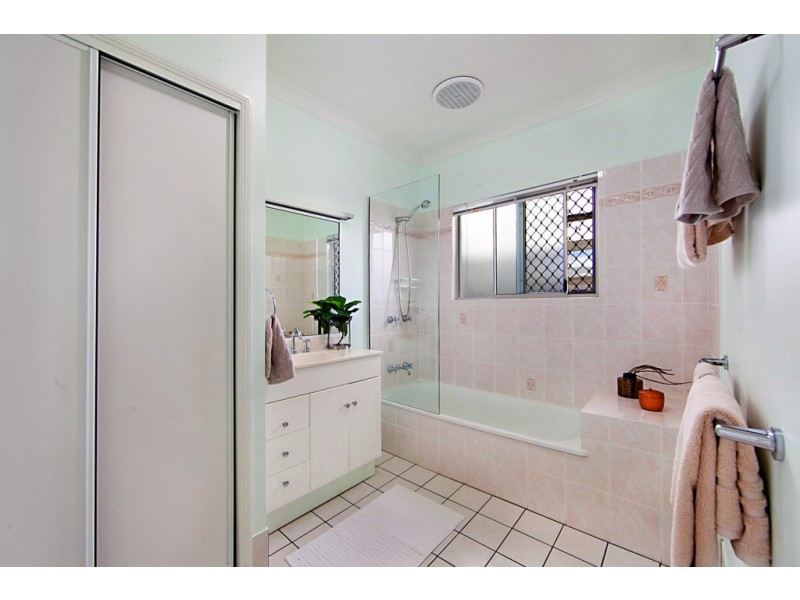 69 Overton Circuit, Kirwan QLD 4817