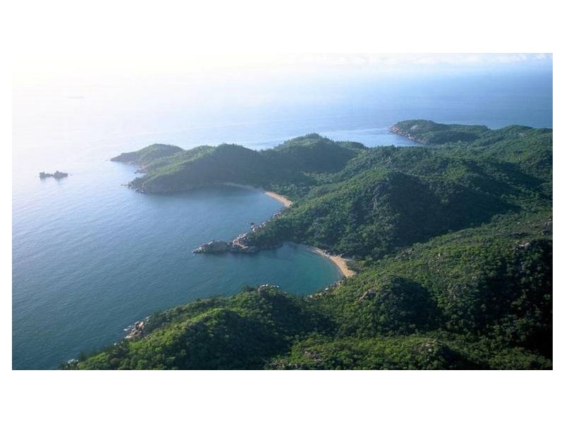 2/14-15 The Esplanade, Nelly Bay QLD 4819