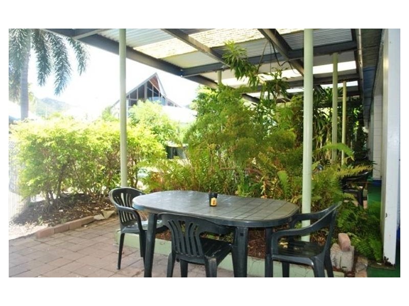 2/14-15 The Esplanade, Nelly Bay QLD 4819