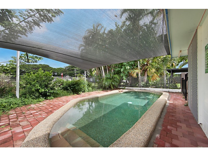 9 Belinda Street, Aitkenvale QLD 4814