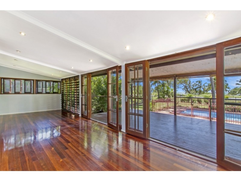 37 Esplanade, Balgal Beach QLD 4816