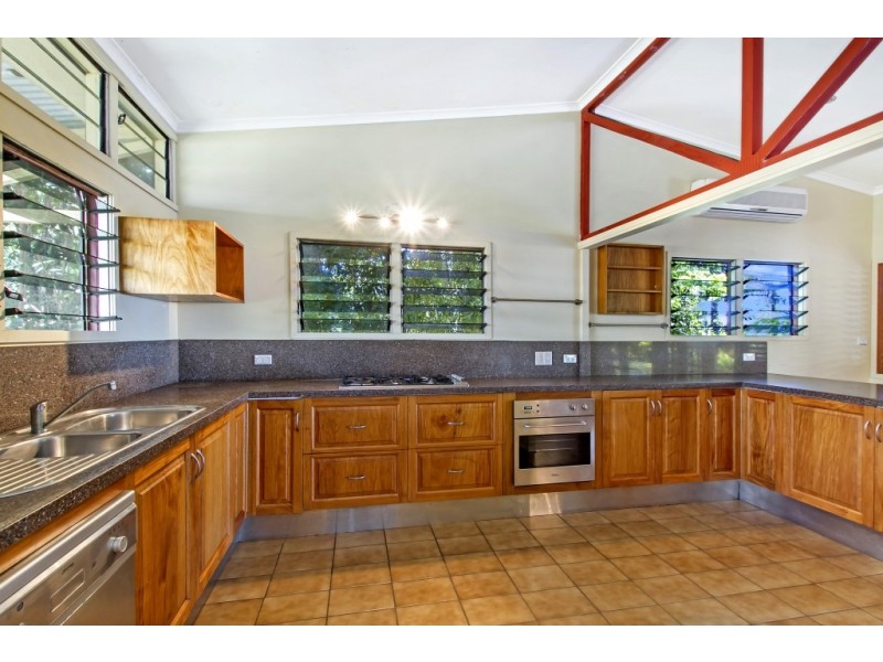 37 Esplanade, Balgal Beach QLD 4816