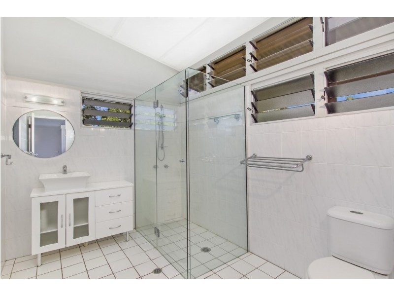 37 Esplanade, Balgal Beach QLD 4816