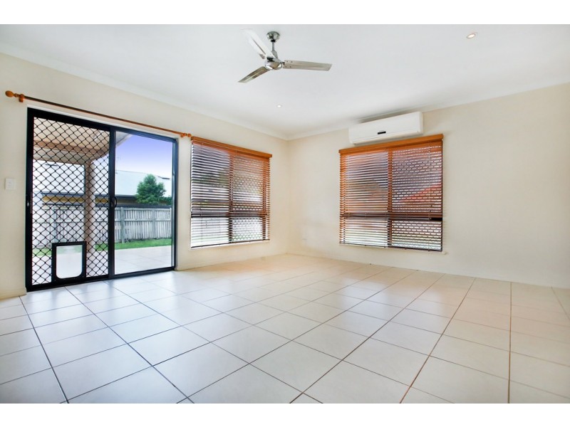 8 Bathurst Way, Mount Louisa QLD 4814