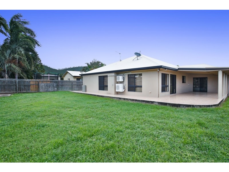 8 Bathurst Way, Mount Louisa QLD 4814