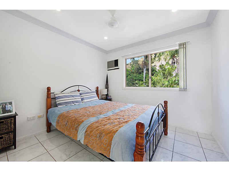 2/320 Stanley Street, North Ward QLD 4810