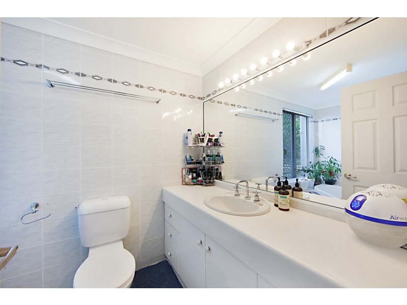 2/320 Stanley Street, North Ward QLD 4810