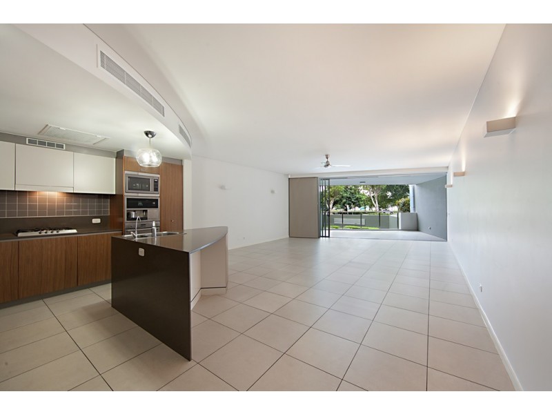 8/96-98 Mitchell Street, North Ward QLD 4810