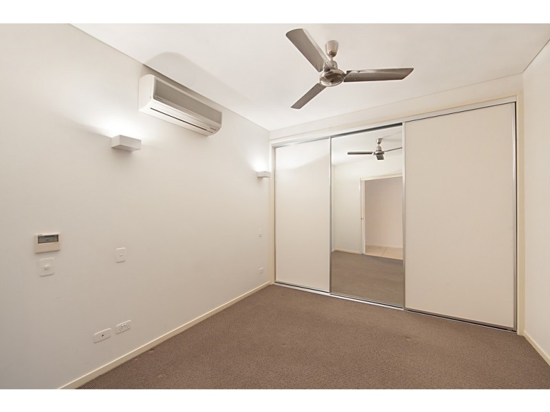 8/96-98 Mitchell Street, North Ward QLD 4810