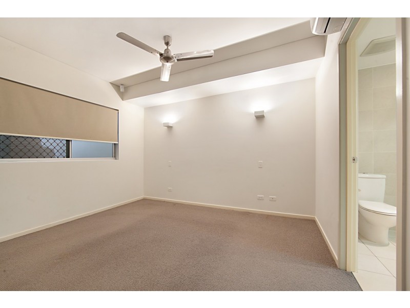 8/96-98 Mitchell Street, North Ward QLD 4810