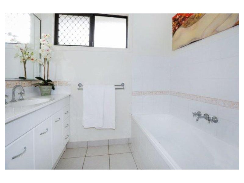 68 Brenton Circuit, Deeragun QLD 4818