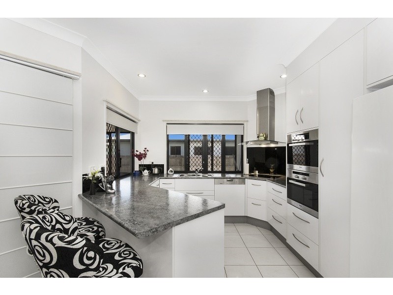 5 Tracey Street, Balgal Beach QLD 4816