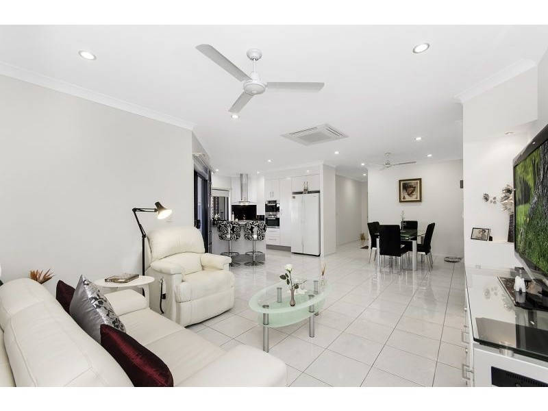 5 Tracey Street, Balgal Beach QLD 4816