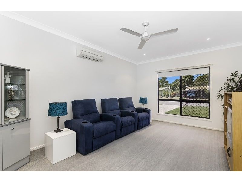 5 Tracey Street, Balgal Beach QLD 4816