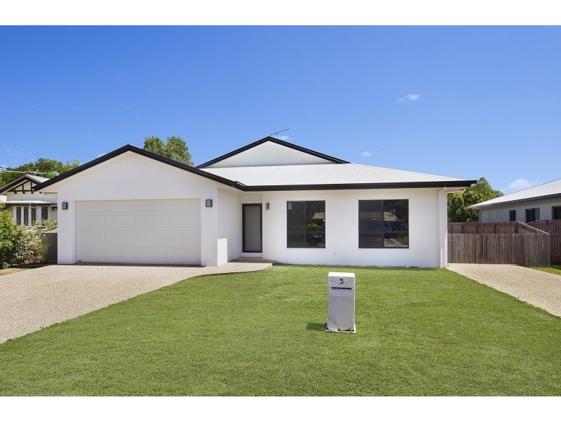 5 Tracey Street, Balgal Beach QLD 4816