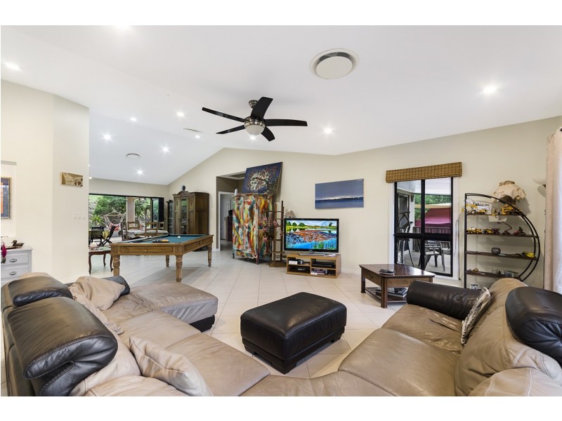 4 Mount Kulburn Drive, Jensen QLD 4818