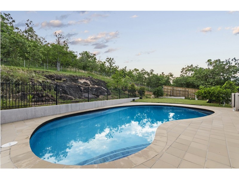 4 Mount Kulburn Drive, Jensen QLD 4818