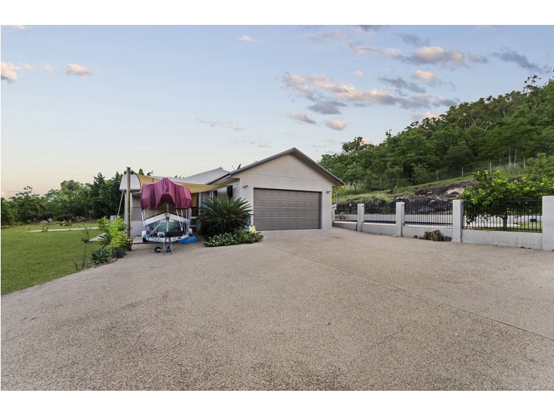 4 Mount Kulburn Drive, Jensen QLD 4818