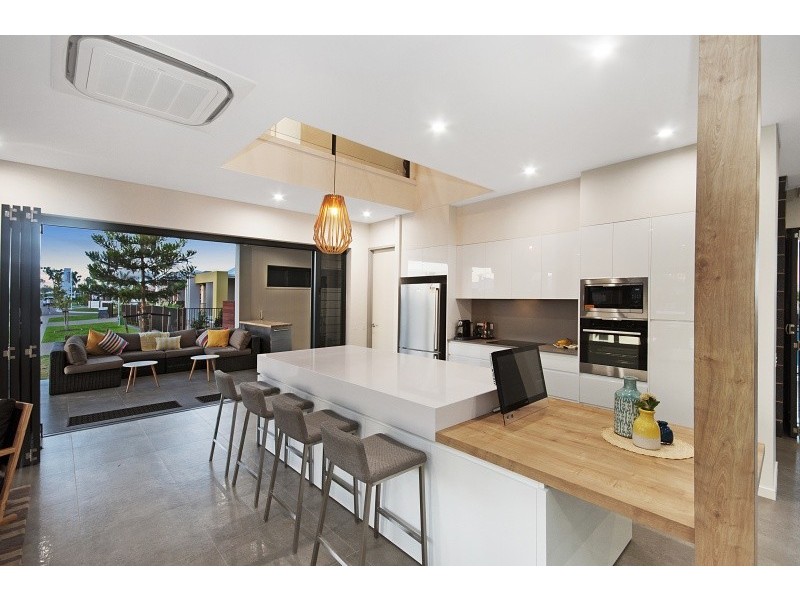 126 Sunhaven Boulevard, Burdell QLD 4818