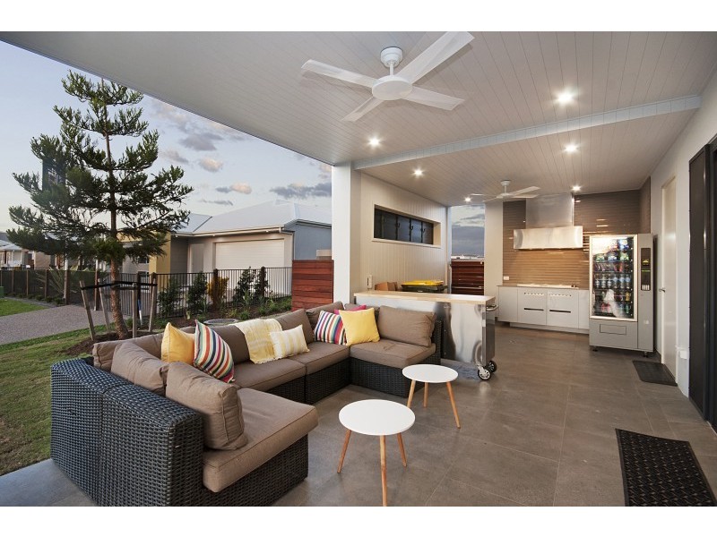 126 Sunhaven Boulevard, Burdell QLD 4818