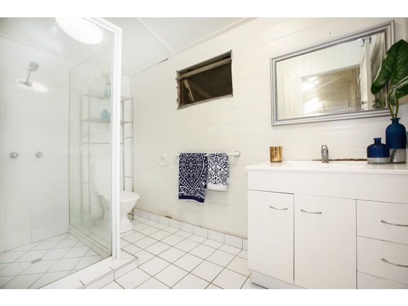 28 Sixth Avenue, South Townsville QLD 4810